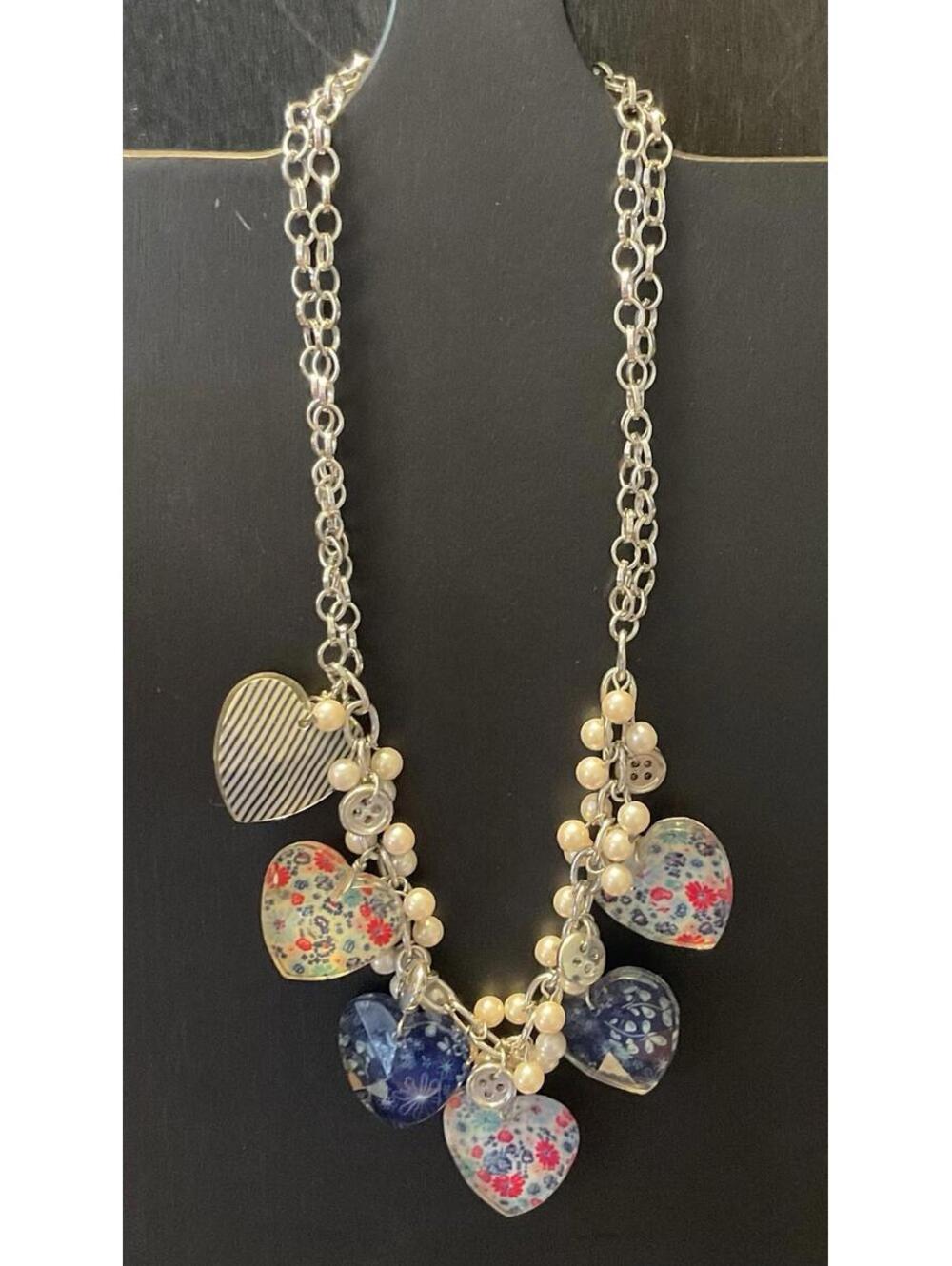 Claireโs Heart & Silver Tone Chain Necklace # 224